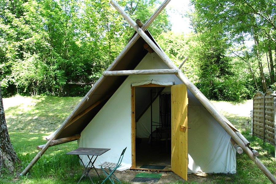 Camping, roulottes, yourtes, chalets Dieulefit