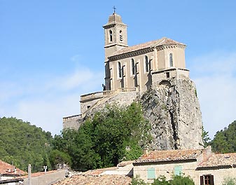 pierrelongue, &eacute;glise ND de consolation, dr&ocirc;me proven&ccedil;ale